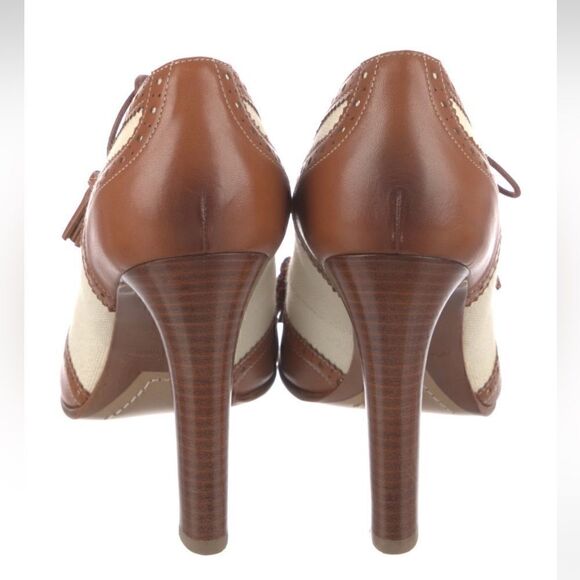 Ralph Lauren 2020 Pre-Fall Collection Scarlette Calfskin Spectator in Gold/Ecru - Picture 10 of 16